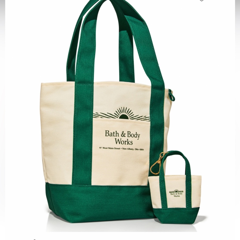 NWT Bath & Body Works small Heritage Tote bag with matching key chain tote